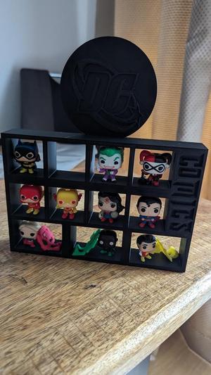 Funko POP Shelf DC Carakter