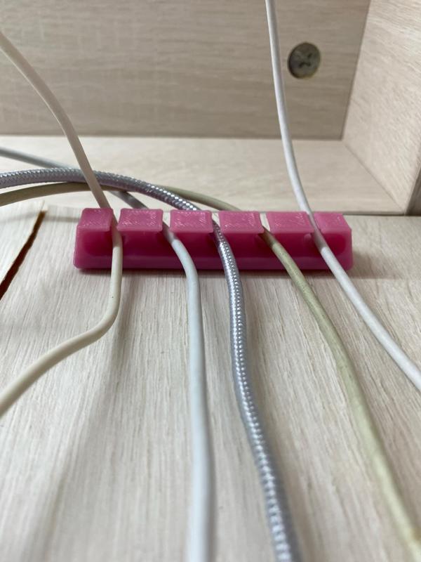 Easy Cable Wall Mount
