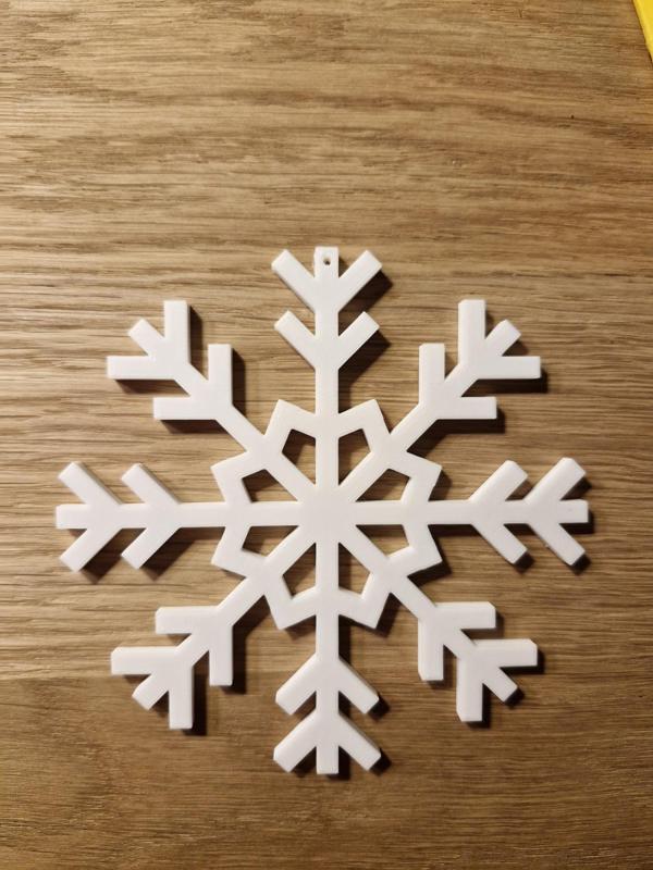 Snowflake / Schneeflocke 12 cm