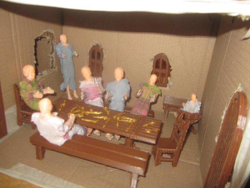 Château-fort médiéval au 1/12 eme - Partie 22 - les poupées