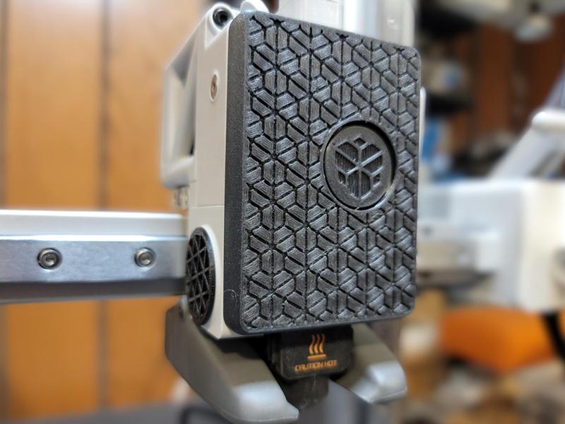 A1/Mini Extruder Cover (trapezoid pattern)