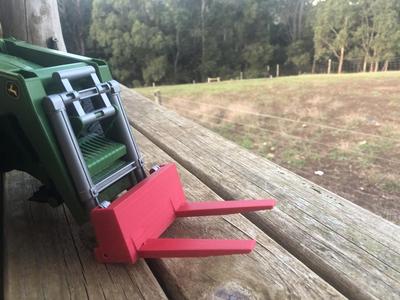 Forks and Pallet For Bruda Toys