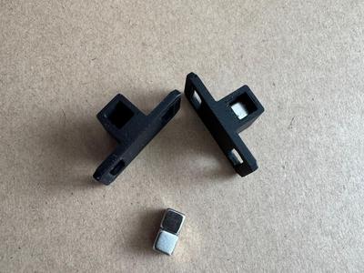 Magnetic latch for drawer or cabinet door