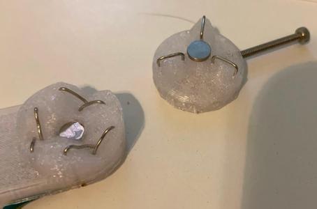 Dockable omnidirectional kinematic touch probe