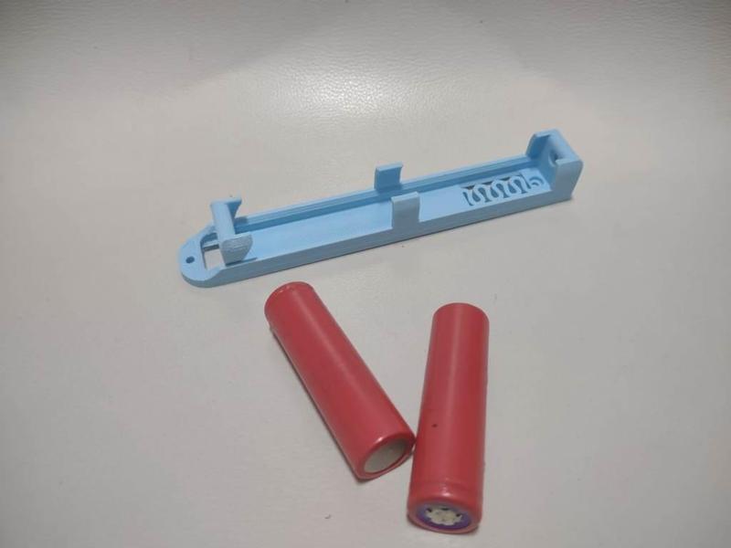 18650 Battery Holder x2 (serial)