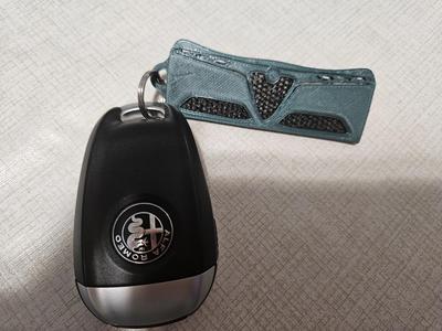 Alfa Romeo Tonale - Key Chain