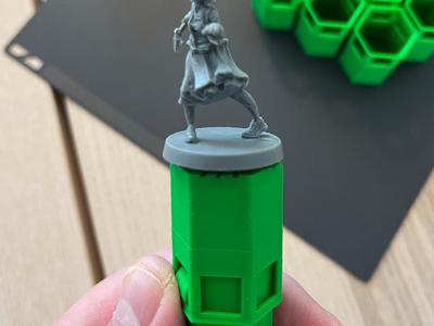 Miniature painting grip - fast swap - v1.1