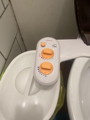 Bidet knob