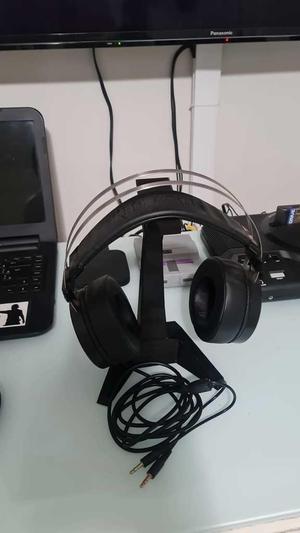 Suporte HeadSet de mesa - REMIX Stand