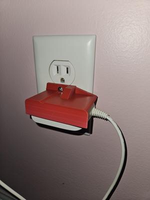 Hatch Rest 2nd Gen baby proof outlet cover