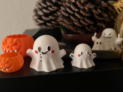 Cute Ghost Paintable Helloween-Easy Print Scalable