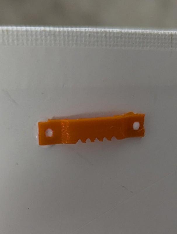 Toothed Picture Hanger
