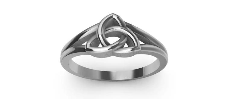 Triquette Ring
