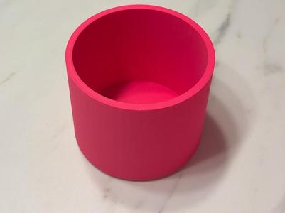 Container with lid 