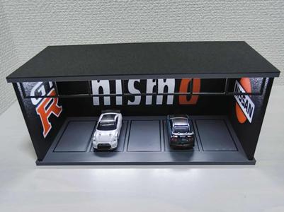 NISMO 1/64 Scale Diorama (Black)