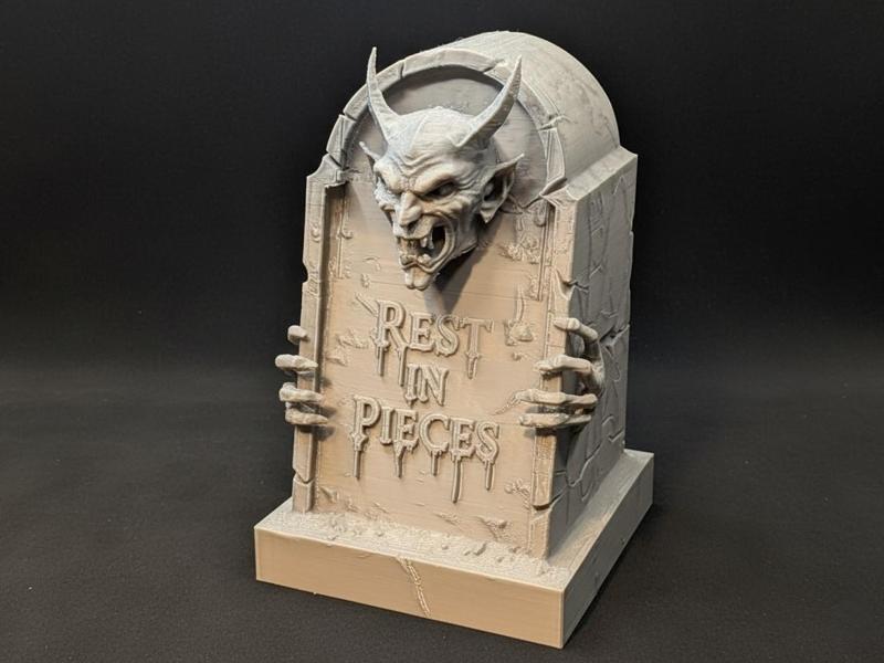 Creepy Tombstone - Rest in Pieces