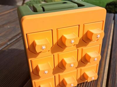 U.S MILITARY STORAGE BOX/TOOLBOX CLICK SYSTEM 