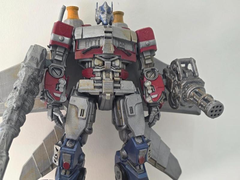 Optimus Prime [Assembly/Multi-Weapons]Transformer 