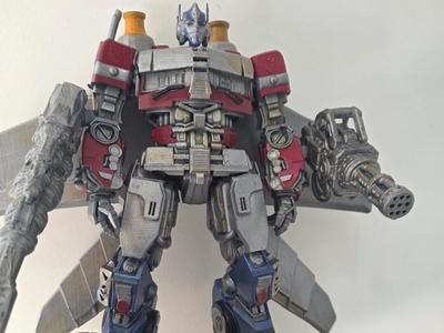 Optimus Prime [Assembly/Multi-Weapons]Transformer 