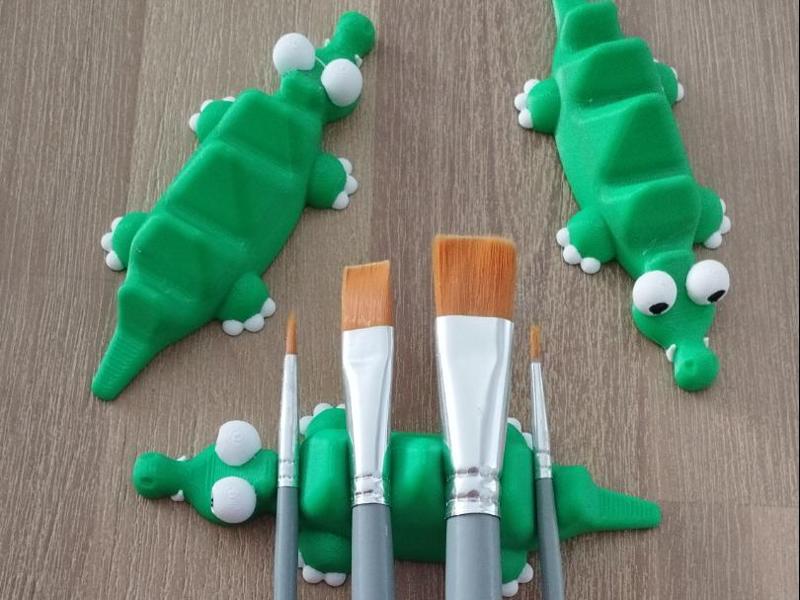 CROCO brush holder