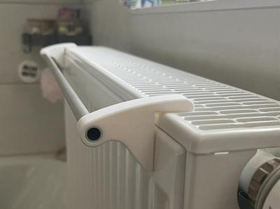 Simple Radiator Towel Holder