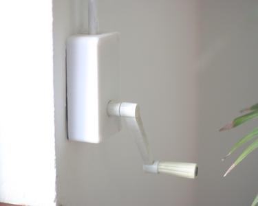 Roller shutter crank box enclosure