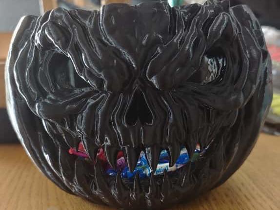 Giant Pumpkin Halloween terror fear candy