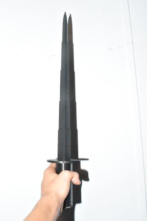 Collapsible dagger