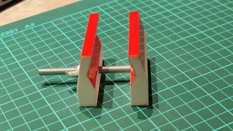 Cardellini Clamp (1/4" camera screw)