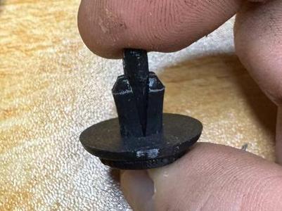 3D Model of Toyota Clip
