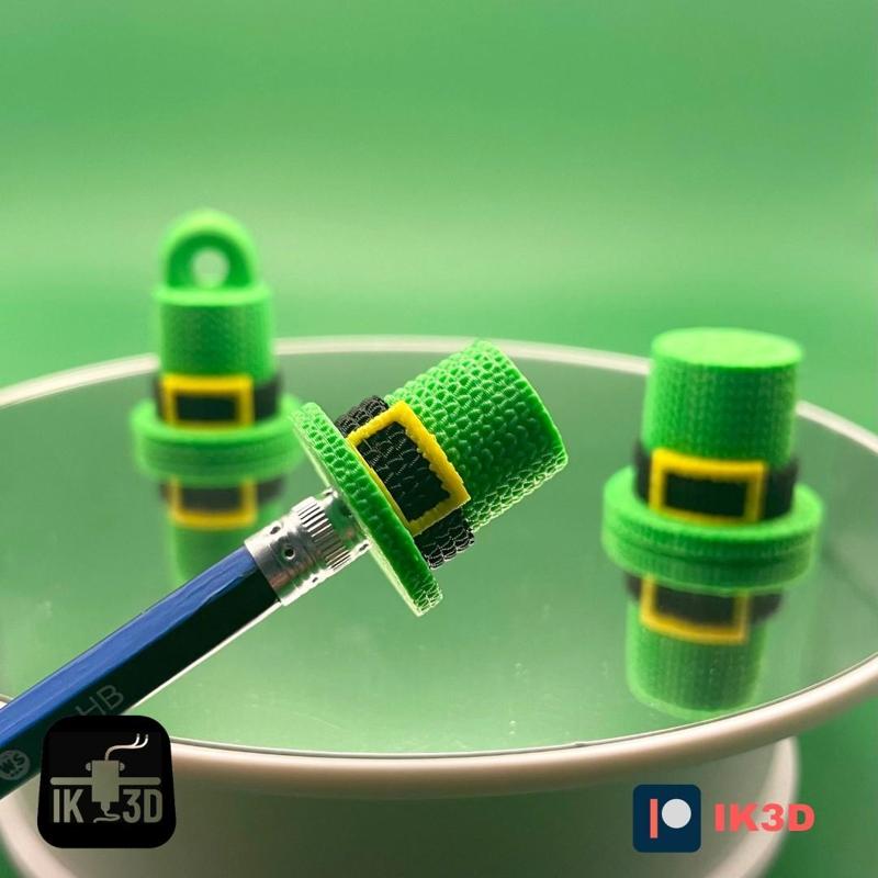 Knitted Hat Leprechaun Figurine / Pencil Topper / Keychain / 3MF Included