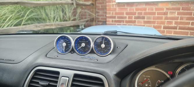 Newage Subaru Impreza dash pod