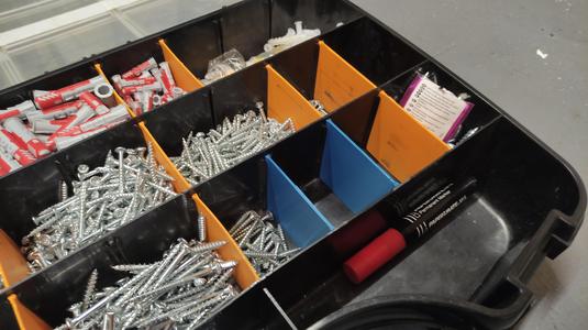 Divider for organizer box