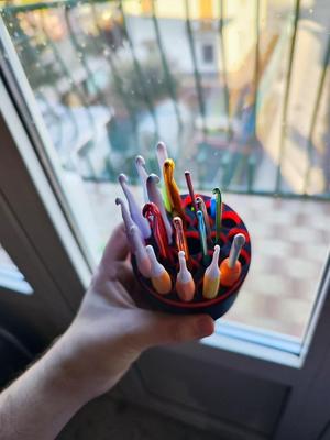 Crochet hooks holder
