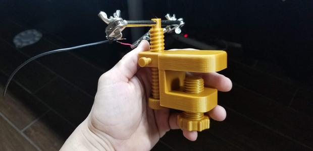 Clampable Helping Hand for Soldering