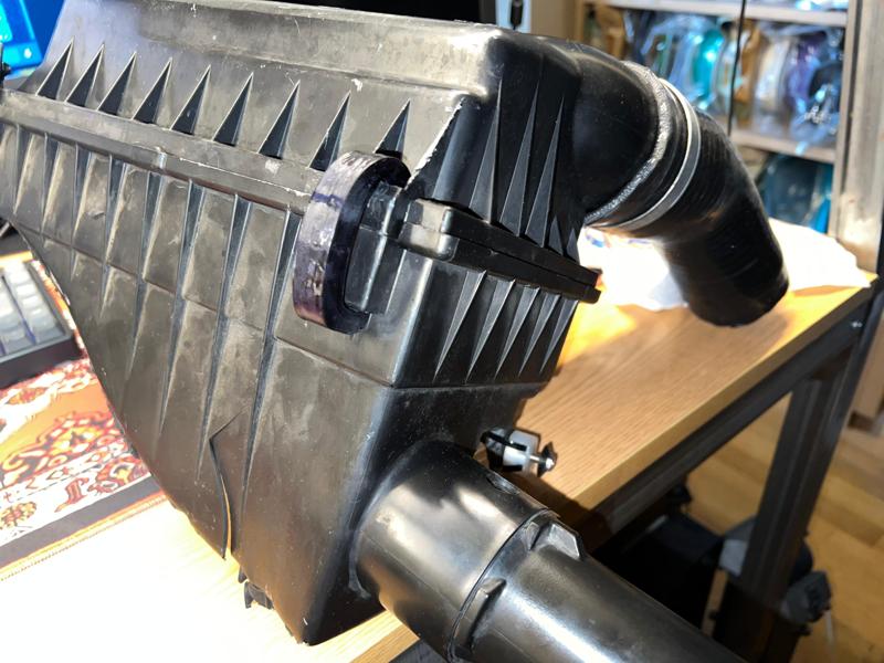 Saab 900NG 93OG airbox clip replacement