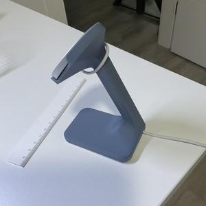 Minimalist MagSafe iPhone Stand