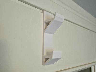 Clothes door hanger