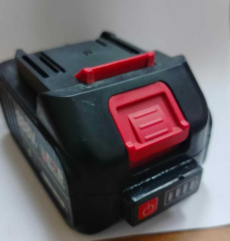 Корпус индикатора заряда аккумулятора 18V.Housing of 18V battery charge indicator.