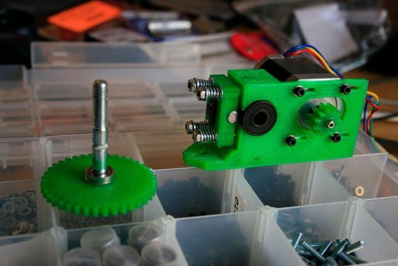 Wade's Geared Nema 17 Extruder
