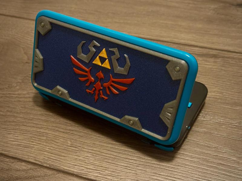 2DS XL Hylian Cover Plate