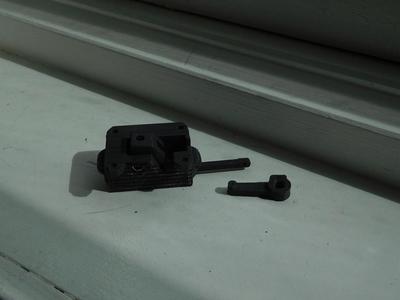 Freewing mechanical retract