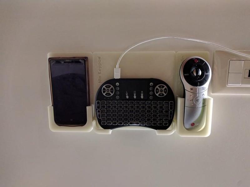 Bed headboard organizer