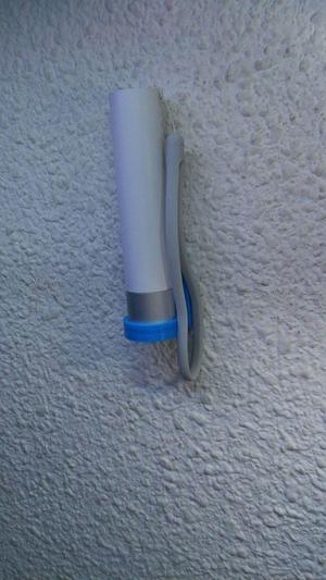 Wall bracket for  "Flashlight charger " from Xiaomi. soporte pared para "linterna cargador" de Xiaomi.