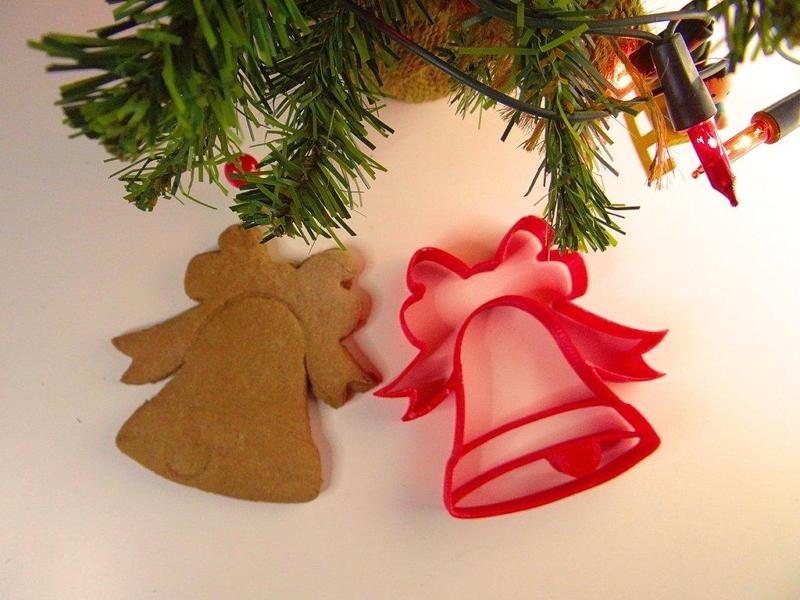 Christmas bell cookie cutter