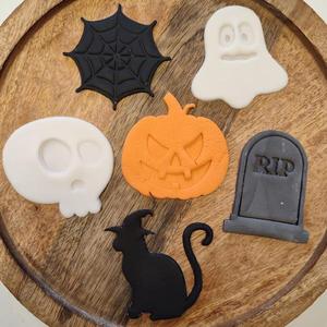 Halloween Cookie Cutters Set
