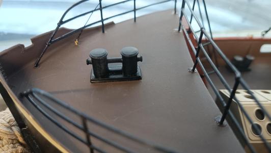 Mooring equipment, bitt, bollard