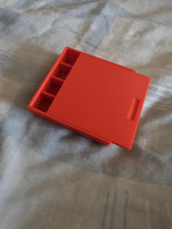 Earring storage box