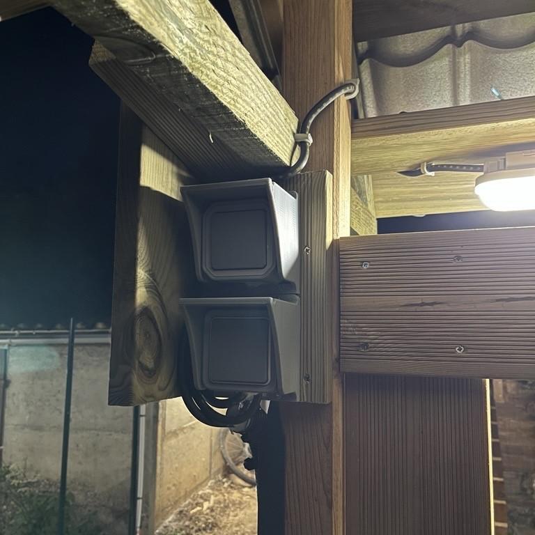 External socket cover