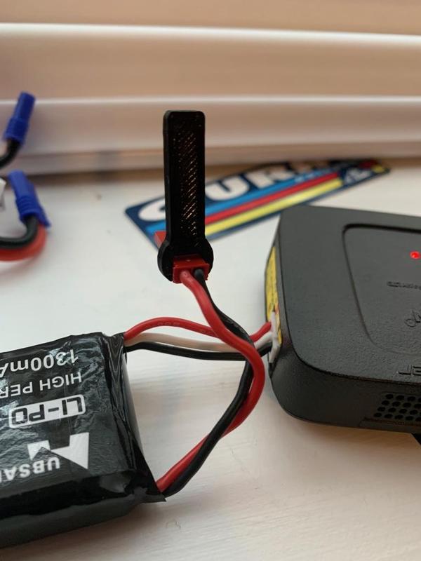 Hubsan tx battery removal tool